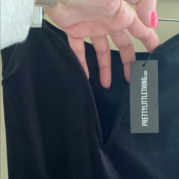 NWT PrettyLittleThing Black Velvet Jumpsuit sz 16 - Picture 4 of 9